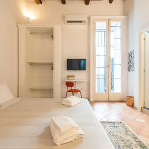 https://apt-calaba-centro.hotels-amalfi.com