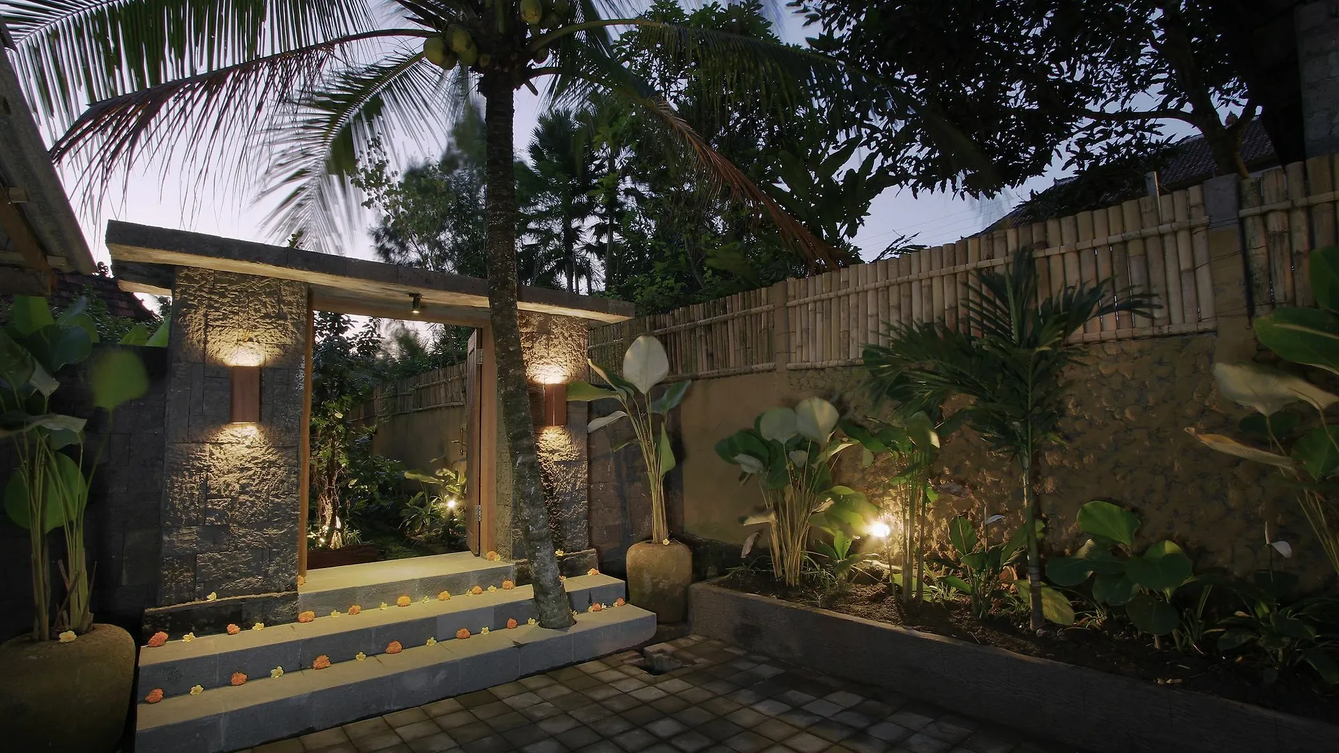 Madani Antique Villas Ubud